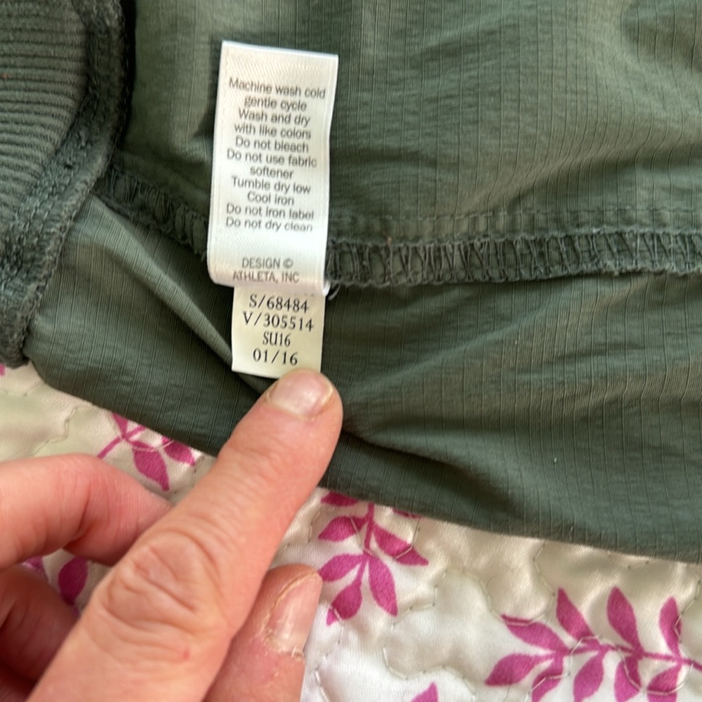 Athleta short 4 - Picture 5 of 7